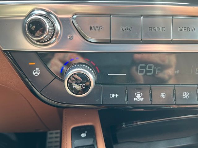 Certified Used 2023 White Kia SX X-Pro image 9