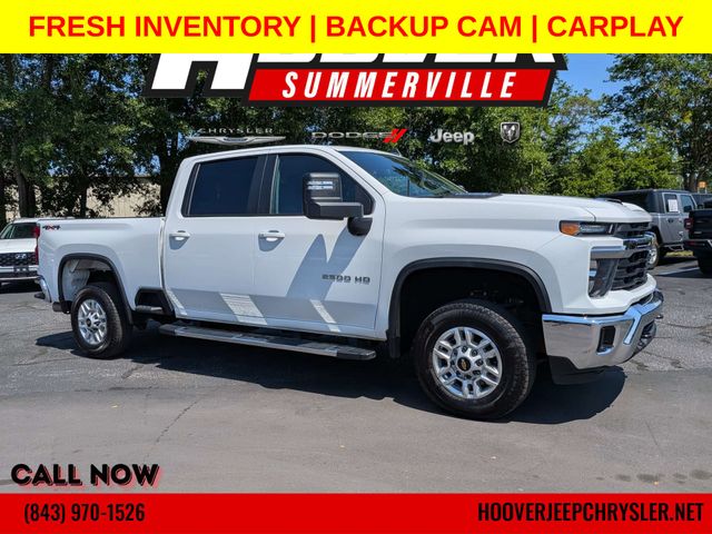 Summit White 2025 Chevrolet Silverado 2500HD Pickup Truck Four-Wheel Drive Automatic