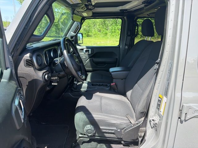 2021 Sting-Gray Clearcoat Jeep Gladiator Willys 4X4 Truck