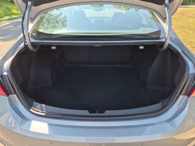 Used 2025 Gray Chevrolet LT image 23