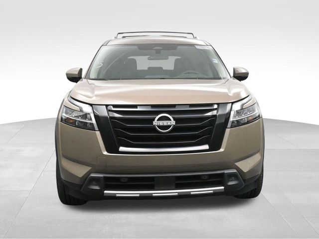 2023 Nissan Pathfinder Platinum 5