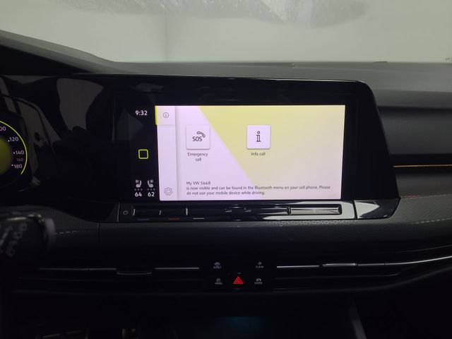 2022 – Volkswagen – Golf GTI