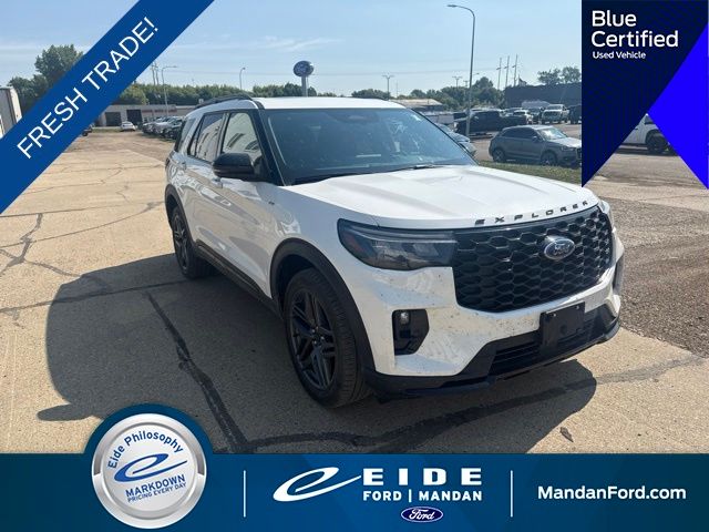 White Metallic 2025 Ford Explorer SUV / Crossover All-Wheel Drive Automatic