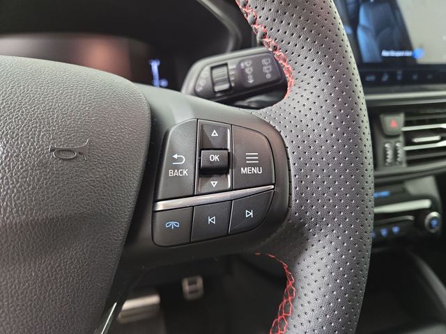 2023 Ford Escape ST-Line photo