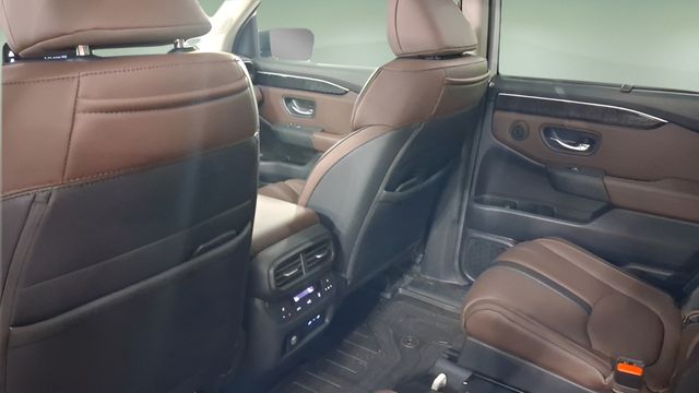 Used 2025 Honda Pilot SUV