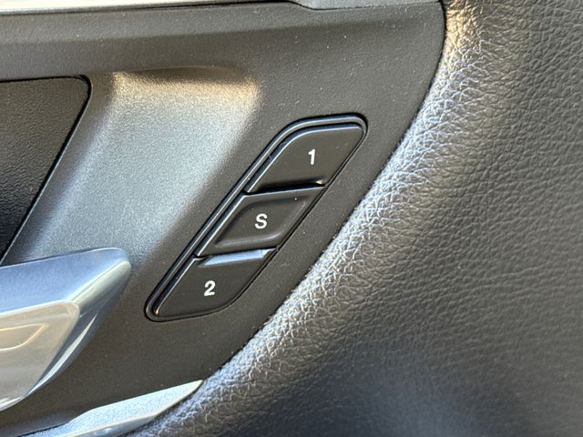 Used 2020 Black Ram Laramie image 20