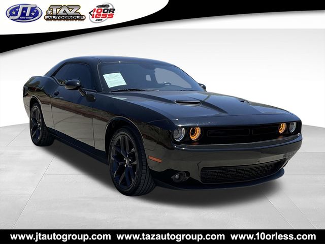 Pitch Black Clearcoat 2020 Dodge Challenger Coupe Rear-Wheel Drive 8-Speed Automatic
