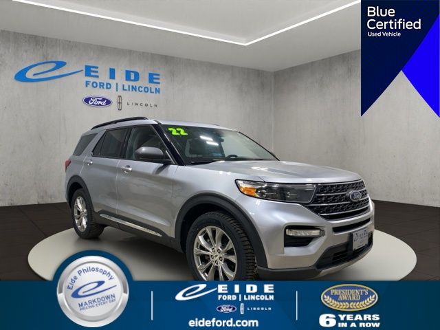  2022 Ford Explorer XLT AWD   