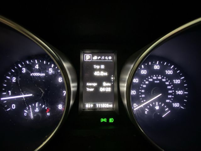 Used 2018 White Hyundai 2.4 Base image 15