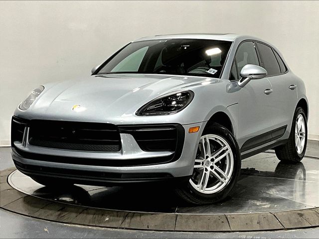 Dolomite Silver Metallic 2026 Porsche Macan AWD SUV / Crossover All-Wheel Drive 7-Speed Automatic