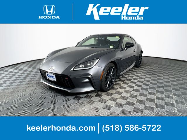 Pavement 2023 Toyota GR86 Coupe Rear-Wheel Drive 6-Speed Automatic