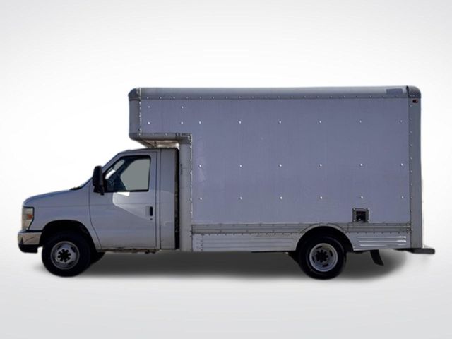 2008 Ford E-450 Cutaway 