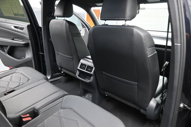 Used 2025 Volkswagen Atlas Cross Sport SUV