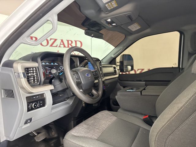 2024 Oxford White Ford Super Duty F-350 DRW XLT 4X4 Truck
