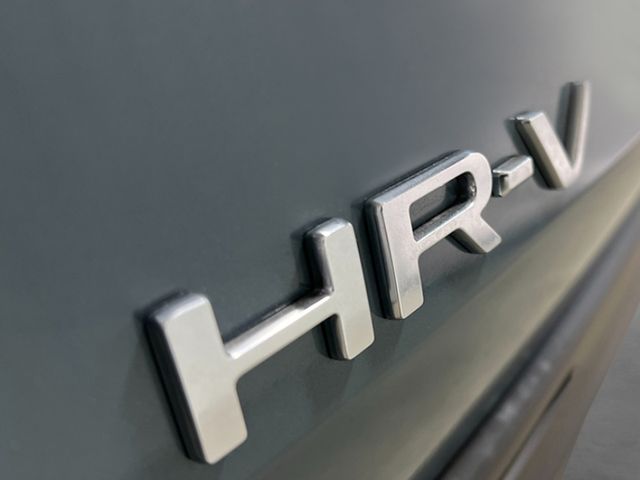 2025 Honda HR-V LX 9