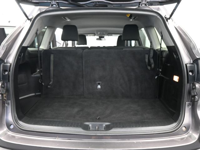 2019 Toyota Highlander LE photo