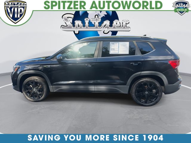 Certified Used 2023 Black Volkswagen 1.5T SE image 6