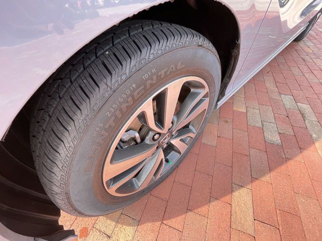 Used 2024 Honda Odyssey Van