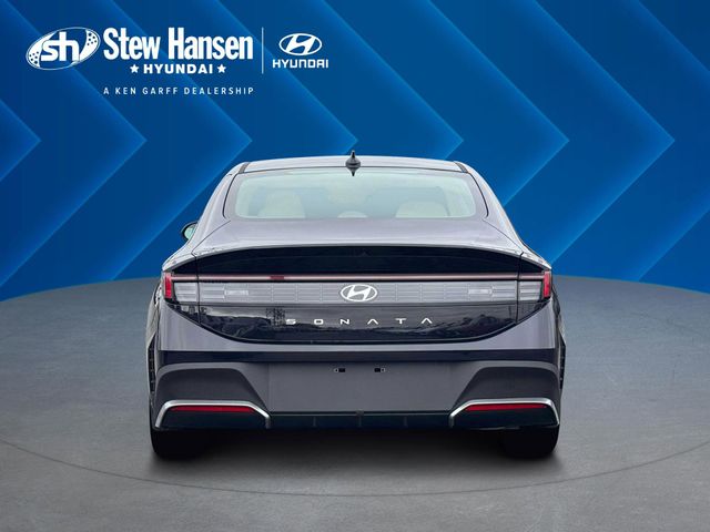 New 2026 Blue Hyundai SE image 6
