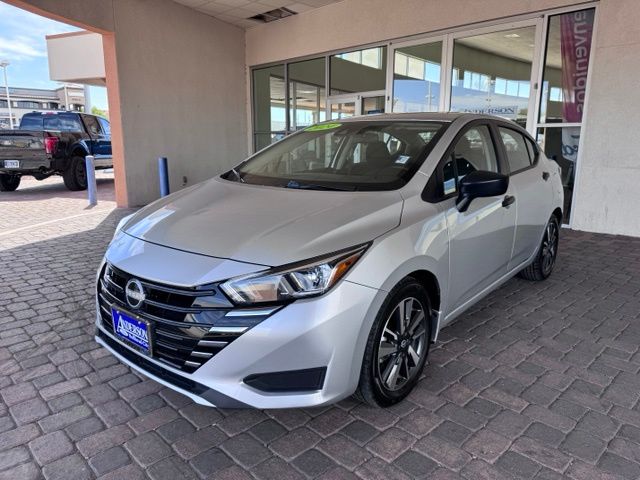 Brilliant Silver Metallic 2024 Nissan Versa Sedan Front-Wheel Drive Continuously Variable Transmission