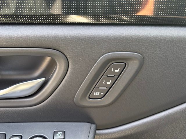 used 2025 Honda Pilot car, priced at $48,225