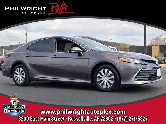 2022 Toyota Camry Hybrid LE FWD