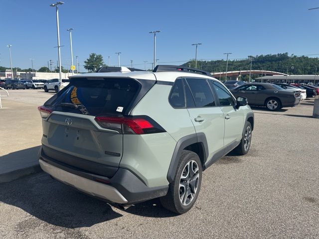 2019 Toyota RAV4 Adventure photo