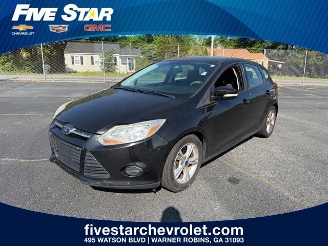 Tuxedo Black Metallic 2014 Ford Focus SE Hatchback Hatchback Front-Wheel Drive 6-Speed Automatic