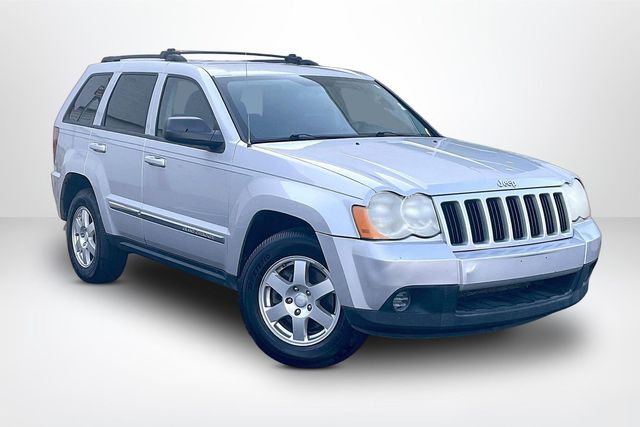 2010 Jeep Grand Cherokee Laredo's photo