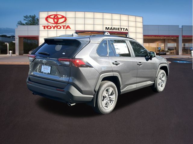 2024 Toyota RAV4 XLE 28