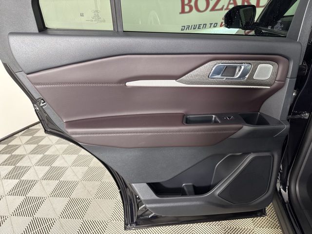 2025 Agate Black Metallic Ford Explorer Platinum RWD SUV