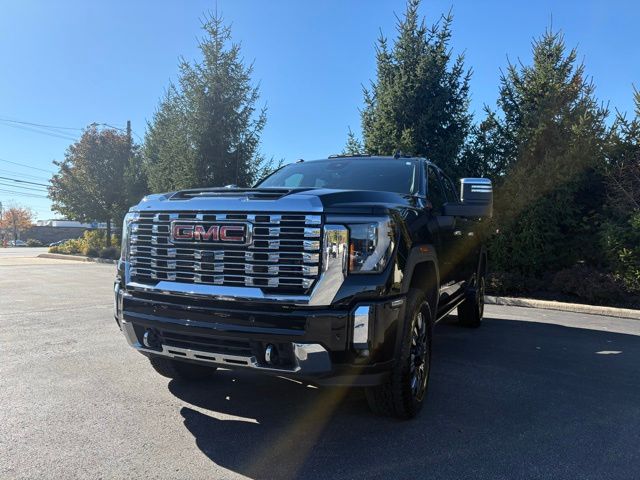 2024 GMC Sierra 2500HD Denali Crew Cab 4WD