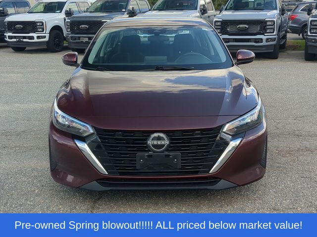 Used 2025 Rosewood Metallic Nissan SV image 16