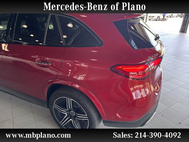 2025 Mercedes-Benz GLC
