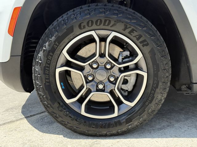2022 Jeep Grand Cherokee Trailhawk 4xe White at Monument Chevrolet