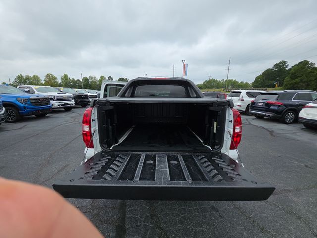 Used 2011 White Chevrolet LT image 13