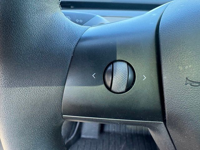 Used 2022 White Tesla Performance image 22
