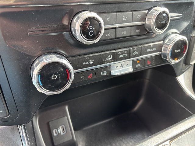 2023 Ford F-150 XLT photo