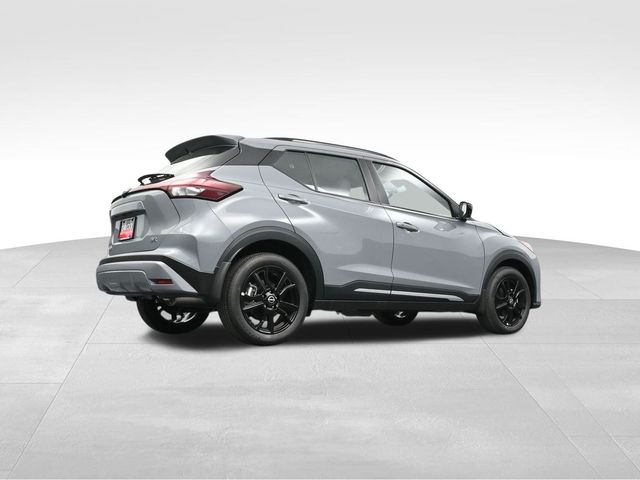 2024 Nissan Kicks SR 30