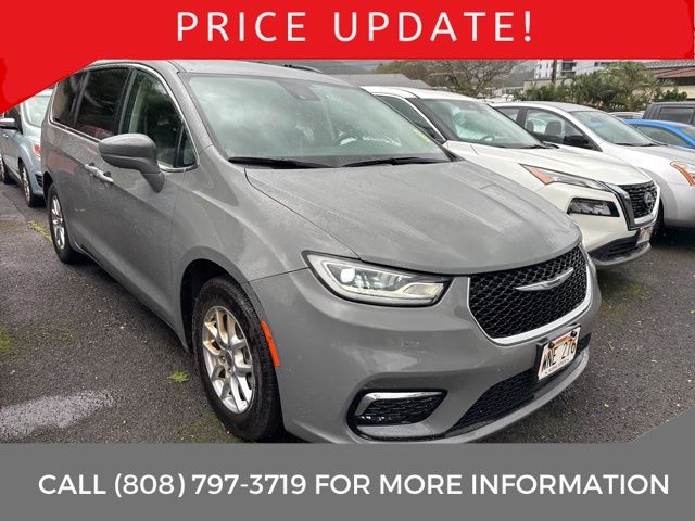 Ceramic Gray Clearcoat 2022 Chrysler Pacifica Minivan Front-Wheel Drive 9-Speed Automatic