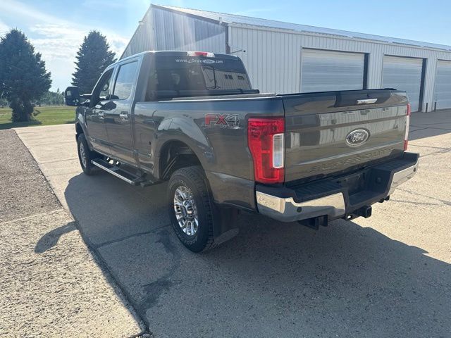 2019 Magnetic Ford Super Duty F-250 SRW XLT 4X4 Truck