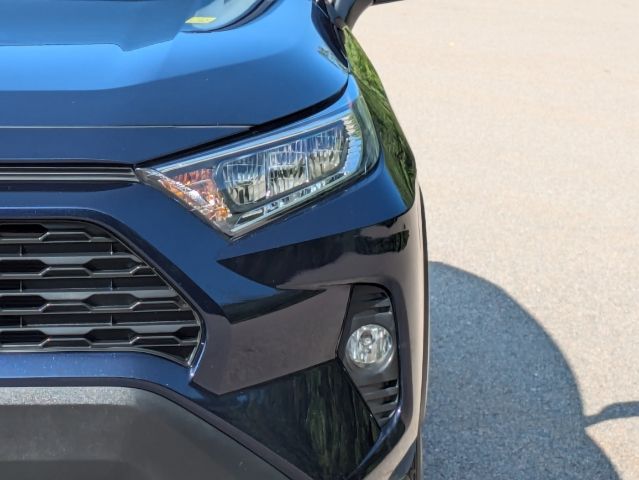 2021 Toyota RAV4 XLE 13