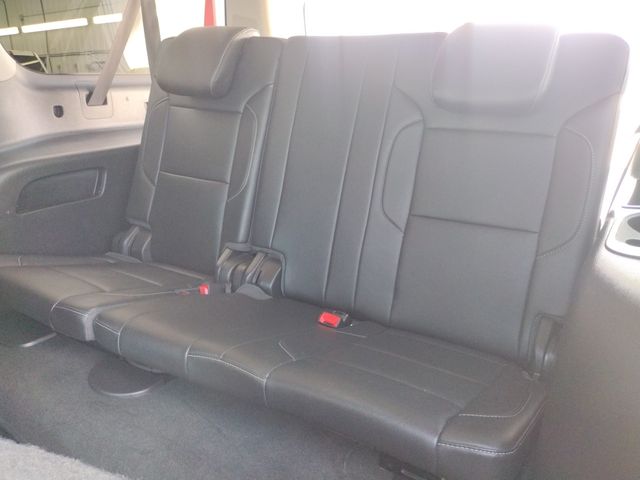 2018 Chevrolet Suburban Premier photo