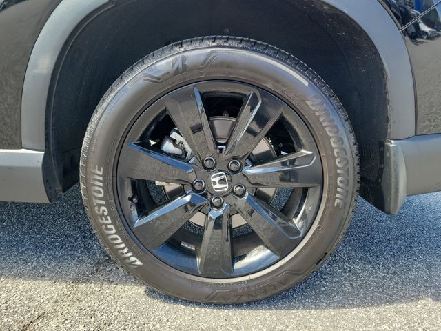 View vehicle photo 7