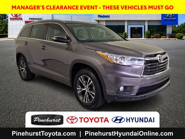 Gray 2016 Toyota Highlander SUV / Crossover Front-Wheel Drive 6-Speed Automatic Overdrive
