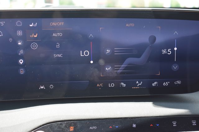 Used 2025 Buick Enclave SUV