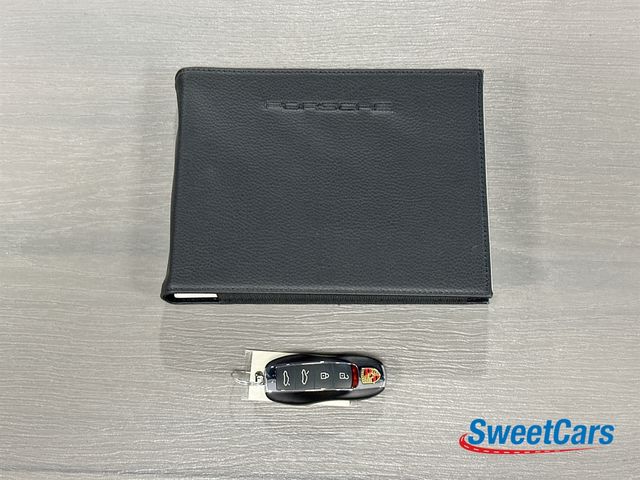 2021 Porsche 718 Cayman
