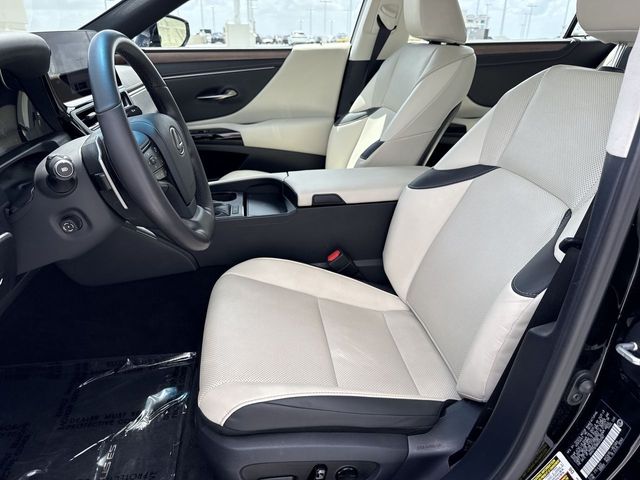 Used 2024 Lexus ES Sedan