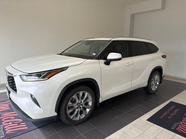 2021 Toyota Highlander Limited White at Bayway Cadillac Southwest
