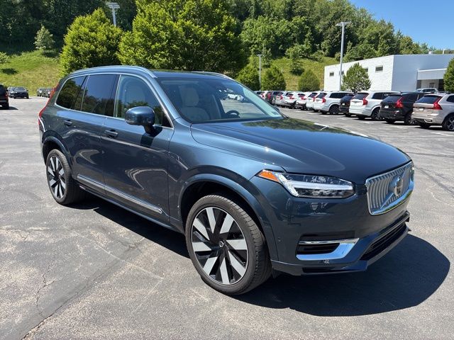 Certified Used 2025 Blue Volvo T8 Plus image 4